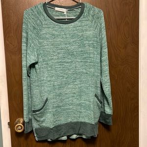 NWT Gadewake green long sleeved top size S